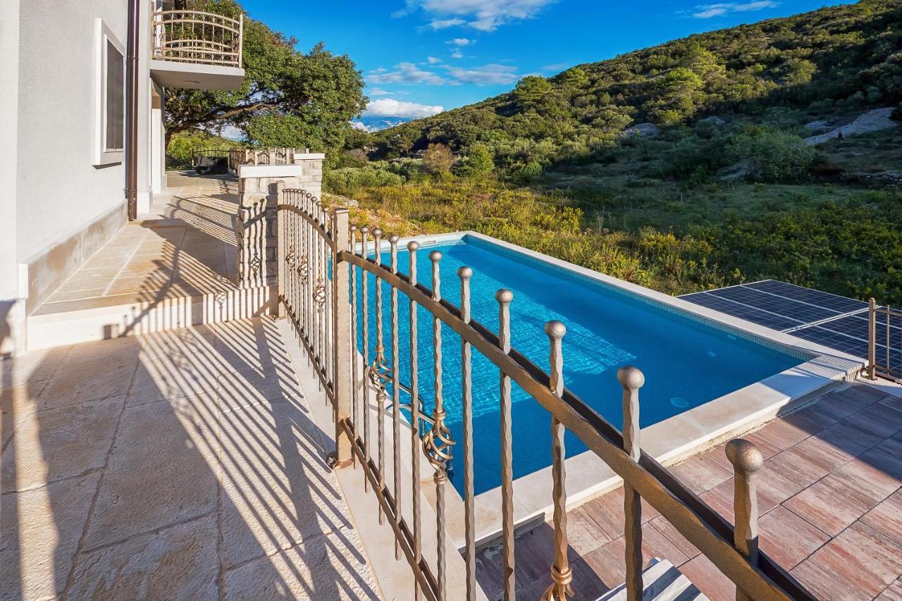 Holiday Home Beyla 普契什查 外观 照片
