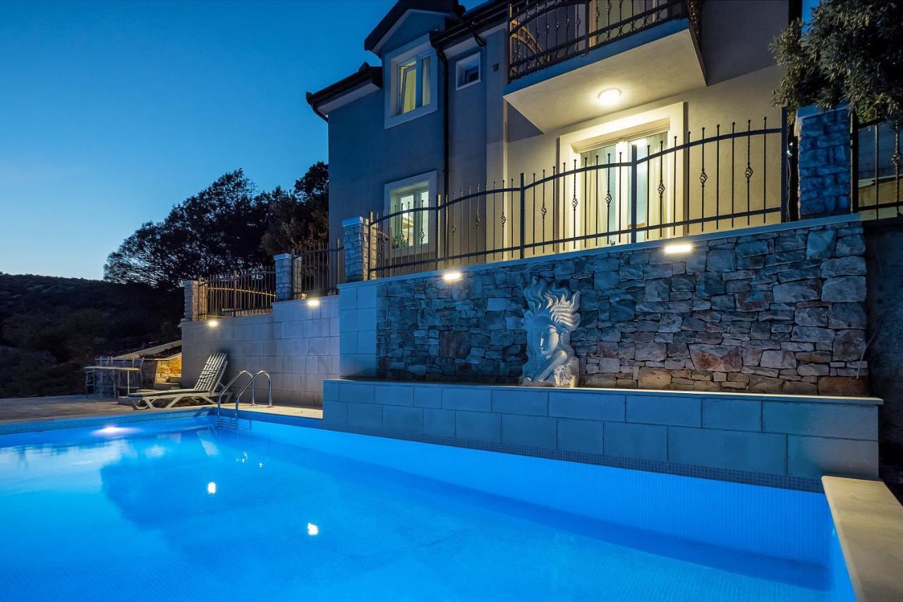 Holiday Home Beyla 普契什查 外观 照片